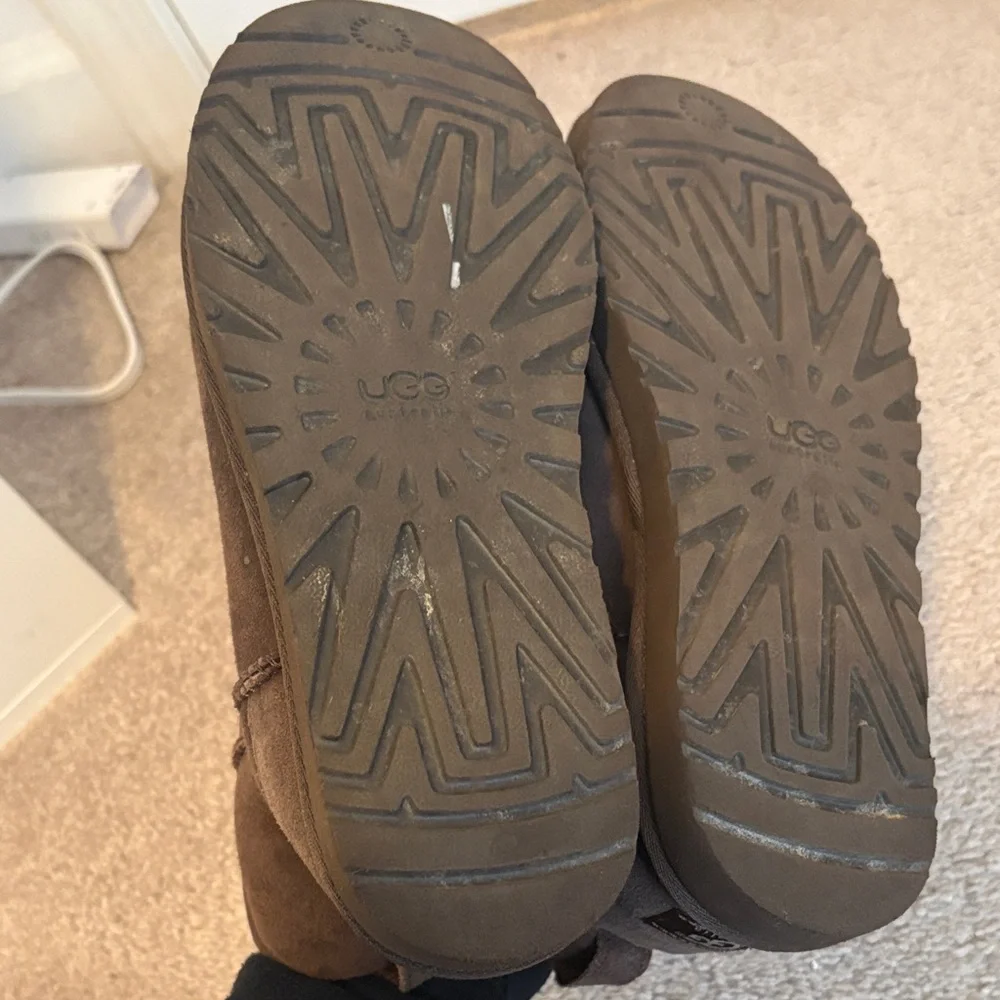 Brown Mini Uggs - Picture 9 of 9